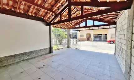 Casa com 3 quartos à venda na Rua Quinze de Novembro, 22, Centro, Jacareí