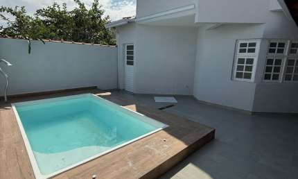 Casa com 3 quartos à venda na Rua Octávio Martins, 11, Jardim Altos de Santana I, Jacareí