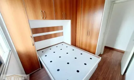 Apartamento para Venda em São José dos Campos, Jardim Veneza, 3 dormitórios, 1 banheiro, 1 vaga
