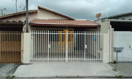 Casa 2 dorm com vaga para 2 carros coberta no Quiririm em Taubaté - CA552