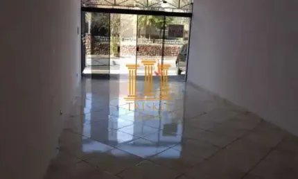 Sala comercial térrea para venda no Centro de Taubaté - SA818