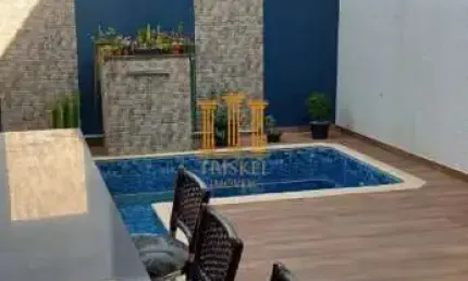 Sobrado 3 Dorm com suíte e piscina no Baronesa - CA209