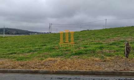 Terreno à venda na Vila São Carlos, Taubaté 