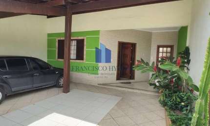 Casa para Venda em Volta Redonda, Sessenta, 4 dormitórios, 2 suítes, 4 banheiros, 2 vagas