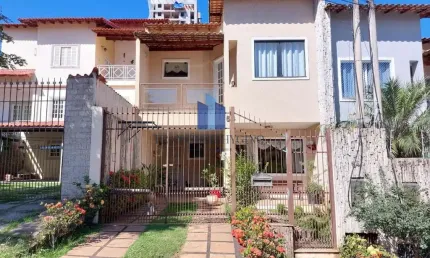 Casa para Venda em Volta Redonda, Village Santa Helena, 3 dormitórios, 1 suíte, 3 banheiros, 2 vagas