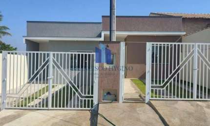 Casa para Venda em Volta Redonda, Roma, 2 dormitórios, 1 suíte, 2 banheiros, 1 vaga