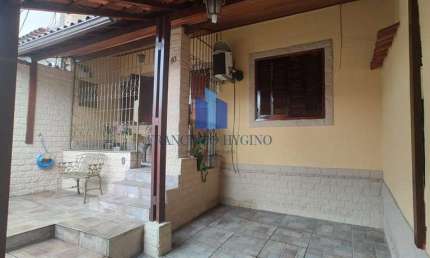 Casa para Venda em Volta Redonda, Aterrado, 2 dormitórios, 1 banheiro, 1 vaga