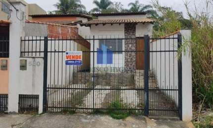 Casa para Venda em Volta Redonda, Roma, 2 dormitórios, 1 suíte, 2 banheiros, 1 vaga