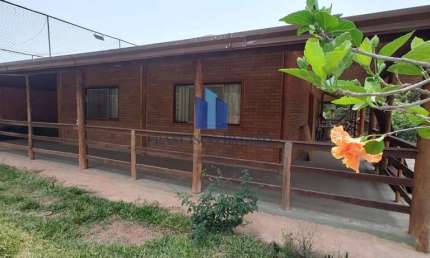 Chácara para Venda em Volta Redonda, Santa Rita Zarur, 3 dormitórios, 1 suíte, 2 banheiros, 3 vagas