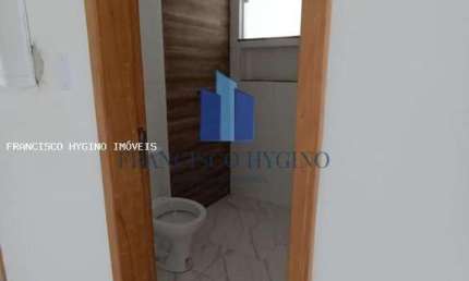 Casa para Venda em Volta Redonda, Roma, 2 dormitórios, 1 suíte, 2 banheiros, 1 vaga