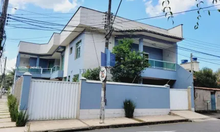 Casa para Venda em Volta Redonda, Sessenta, 5 dormitórios, 3 suítes, 5 banheiros, 3 vagas
