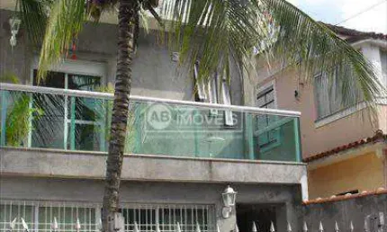 Sobrado com 3 dorms, Boqueirão, Santos - R$ 2.65 mi, Cod: 673