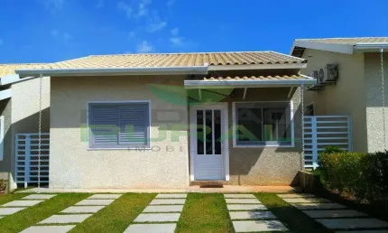 Casa em Condomínio para Venda em Mairinque, Jardim Brasília, 2 dormitórios, 1 banheiro, 2 vagas