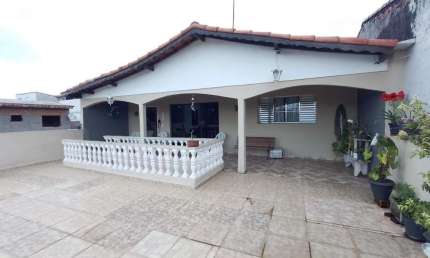 Casa para Venda em Mairinque, Jardim Cruzeiro, 3 dormitórios, 1 suíte, 2 banheiros, 3 vagas