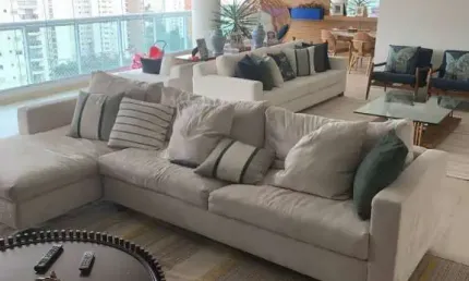 Excelente apartamento, 3 dormitórios, sendo 3 suítes, 4 vagas, 271m