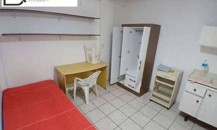 Kitnet mobiliada, com banheiro, internet, luz e agua separada, 20mt,