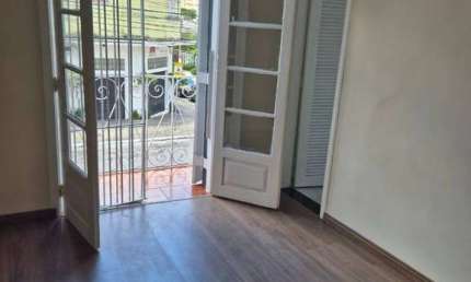 Excelentes salas comerciais no Cambuci, 80m² s/vaga