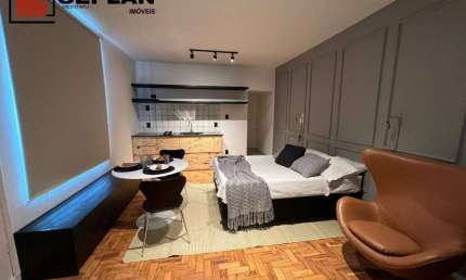 LINDO APARTAMENTO TOTALMENTE MOBILIADO E REFORMADO NA REPÚBLICA!!!