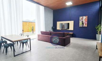 Magnifica casa em cond. com 4 suítes piscina  Bairro Guaratiba RJ