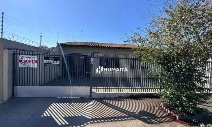 Casa com 3 dormitórios para alugar, 230 m² por R$ 3.000,00/mês - Interlagos - Londrina/PR