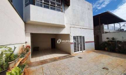 Sobrado à venda, 226 m² por R$ 490.000,00 - Vila Matarazzo - Londrina/PR
