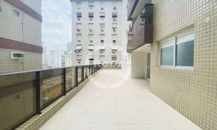 Apartamento Garden de Luxo no Gonzaga, Santos-SP: 2 quartos, 1 suíte, 3 salas, 3 banheiros, 2 vagas, 158m². Imperdível!