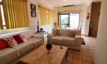 Cobertura de Luxo à Venda em Santos-SP, Macuco  4 Quartos, 2 Salas, 3 Banheiros, 1 Vaga de Garagem  180m² de Pura Elegância