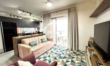 Residencial Tarumã: Apartamento à venda em Santos-SP, 1 quarto, 2 salas, 1 banheiro, 1 vaga de garagem e 47,00 m² de área!