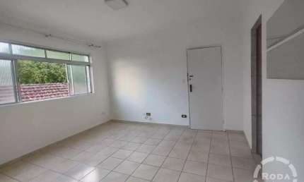 Apartamento para locação em Santos-SP, Campo Grande: 2 quartos, 1 suíte, 2 salas, 2 banheiros, 1 vaga de garagem, 70m². Venha conferir!