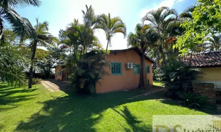 HARAS NO CONDOMÍNIO SANTA FILOMENA EM SALTO/SP, COM 12 BAIAS, ÓTIMA LOCALIZAÇÃO, CASA SEDE, CASA DE CASEIRO E PISCINA