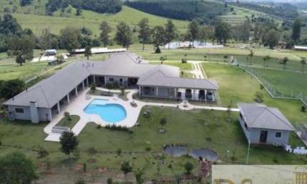 EXCELENTE FAZENDA COM 124 ALQUEIRES EM ITAPETININGA/SP, 60 ALQUEIRES EM PLANTIO, CASA SEDE LUXUOSA COM 8 SUÍTES E PISCINA