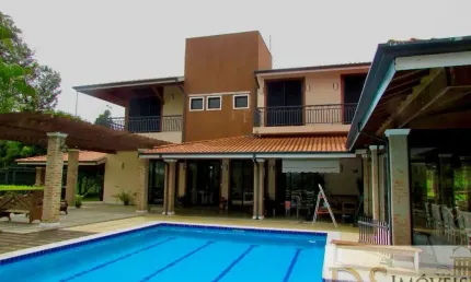 Excelente fazenda a venda em tatuí-sp, com 38 alqueires, 2 cocheiras com 42 baias, casa sede com piscina e 2 casas caseiro