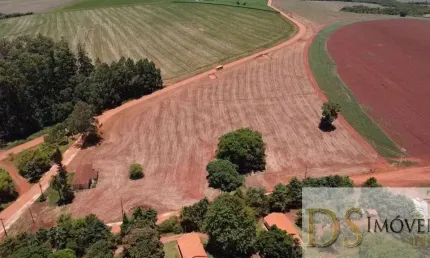 EXCELENTE FAZENDA A VENDA EM ITAÍ/SP, COM ÁREA TOTAL DE 57 ALQUEIRES, TERRA VERMELHA, TOPOGRAFIA PLANA A SEMI PLANA E PROXIMA DA CIDADE