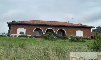 FAZENDA A VENDA EM BOTUCATU, COM 104 ALQUREIS NO TOTAL, SOLO VERMELHO, ÓTIMA HIDROGRAFIA E EXCELENTE CASA SEDE E MAIS BENFEITORIAS