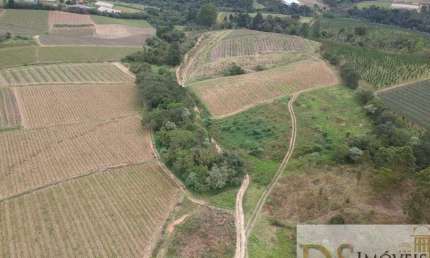 SÍTIO COM 9,77 ALQUEIRES À VENDA EM SÃO MIGUEL ARCANJO/SP: APROVEITE ESSA OPORTUNIDADE!