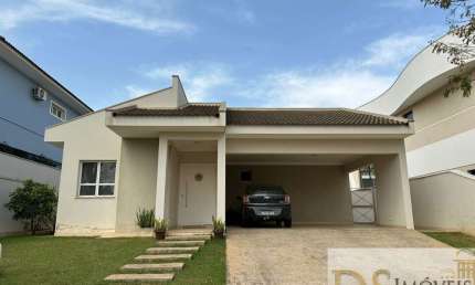 Casa de luxo no Condomínio Jardim Theodora em Itu/SP: 3 quartos, sendo 2 suítes, 2 salas, 300m² de área. Confira!