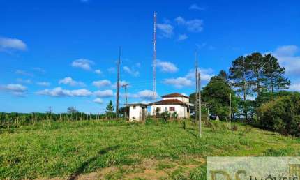 Sítio de 36 alqueires à venda na região de Sorocaba/SP: terra vermelha, represa e benfeitorias - Imperdível oportunidade!