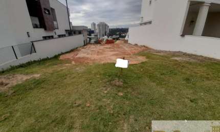 Terreno à venda na Avenida Getúlio Vargas, s/n, Residencial Central Parque, Salto por R$ 279.000