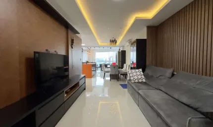 Apartamento para Venda em Joinville, Anita Garibaldi, 3 dormitórios, 3 suítes, 4 banheiros, 2 vagas
