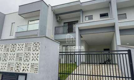 Casa com 3 dormitórios à venda, 157 m² por R$ 850.000,00 - Três Rios do Norte - Jaraguá do Sul/SC
