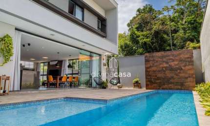 Casa com 4 dormitórios à venda, 242 m² por R$ 3.100.000,00 - Amizade - Jaraguá do Sul/SC