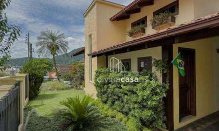 Casa com 2 dormitórios à venda, 223 m² por R$ 2.150.000,00 - Nova Brasília - Jaraguá do Sul/SC
