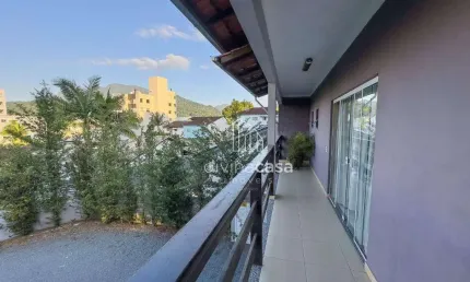 Casa com 3 dormitórios à venda, 305 m² por R$ 1.100.000,00 - Jaraguá Esquerdo - Jaraguá do Sul/SC
