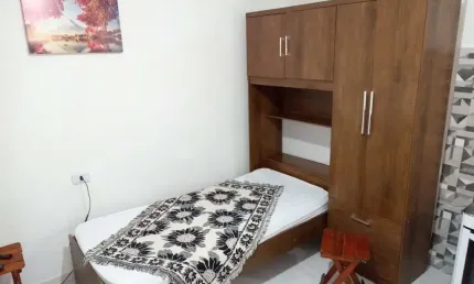 Casa Kitnet  MOBILIADA   para locação-  Taboão da Serra