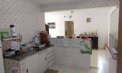 Casa com 9 dormitórios à venda, 300 m² por R$ 650.000,00 - Centro - Taubaté/SP