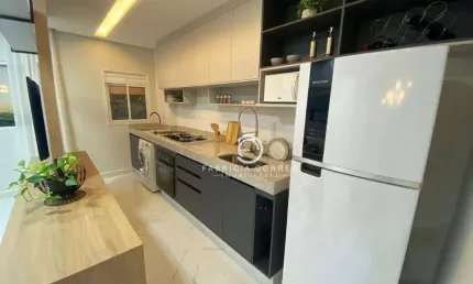 Apartamento com sacada, 2 quartos e área de lazer completa disponível para venda em Taubaté.