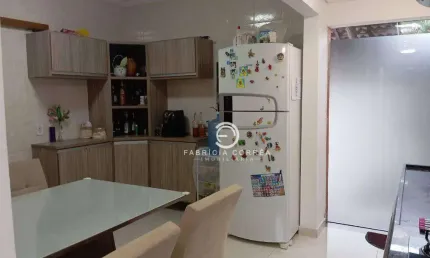 Casa com 2 dormitórios à venda, 100 m² por R$ 350.000,00 - Jardim Jaraguá - Taubaté/SP