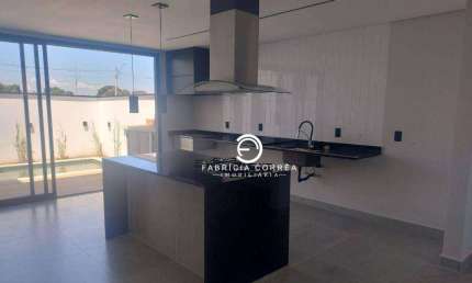 Casa térrea completa com 3 suítes, espaço gourmet e piscina