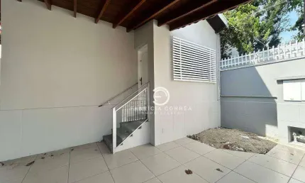 Casa com 1 dormitório à venda, 112 m² por R$ 680.000 - Vila Jaboticabeira - Taubaté/SP