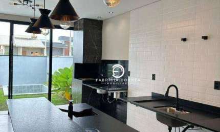Casa Moderna com Piscina Aquecida, Área Gourmet e Suíte com Closet